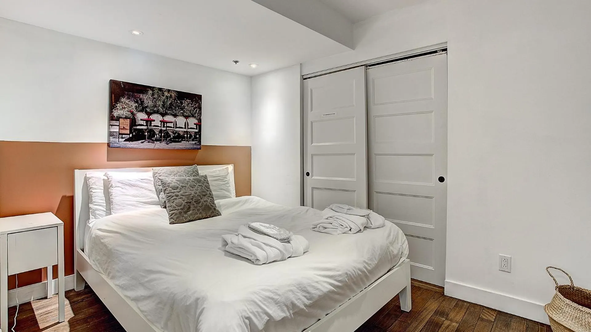 Aparthotel The Sfx Old Port Montreal 0*,