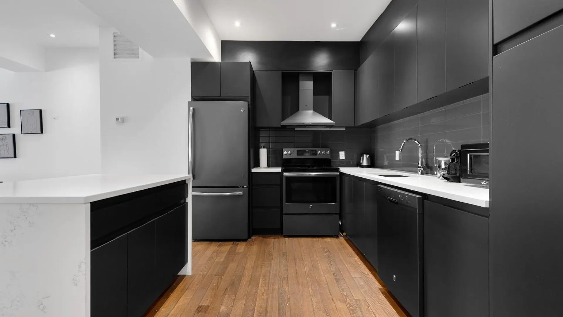 Aparthotel The Sfx Old Port Montreal Kanada